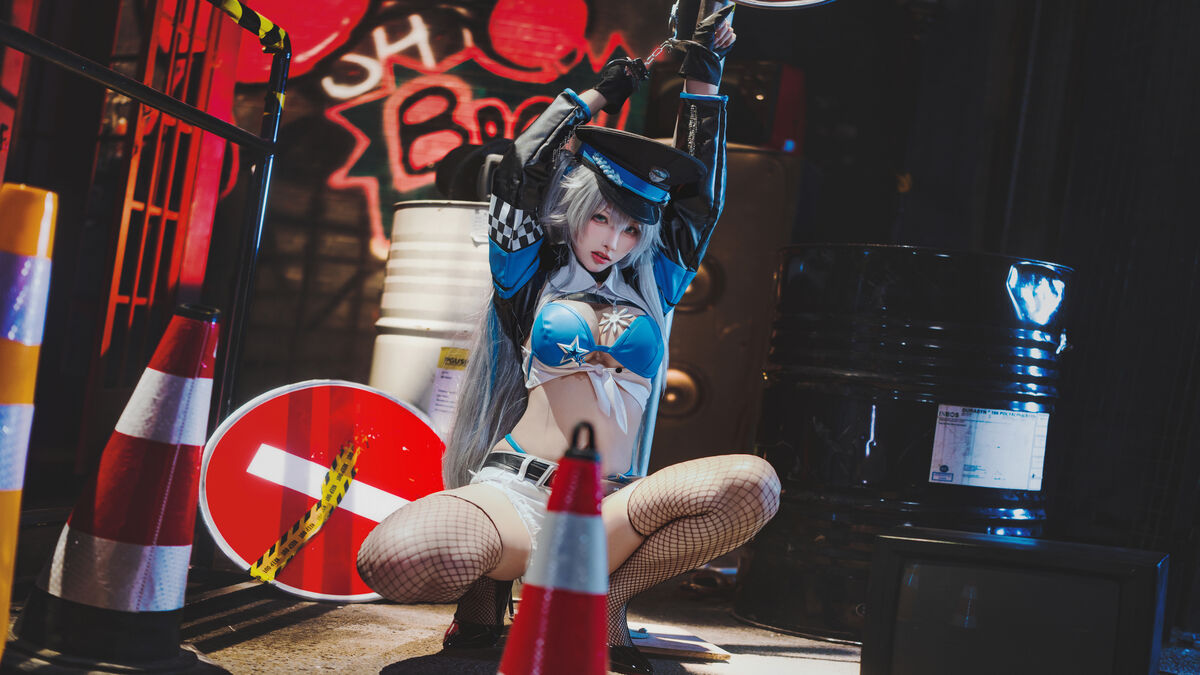 女警COS 镂空渔网丝袜