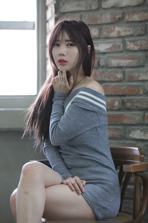 妆容精致 楚楚小女人